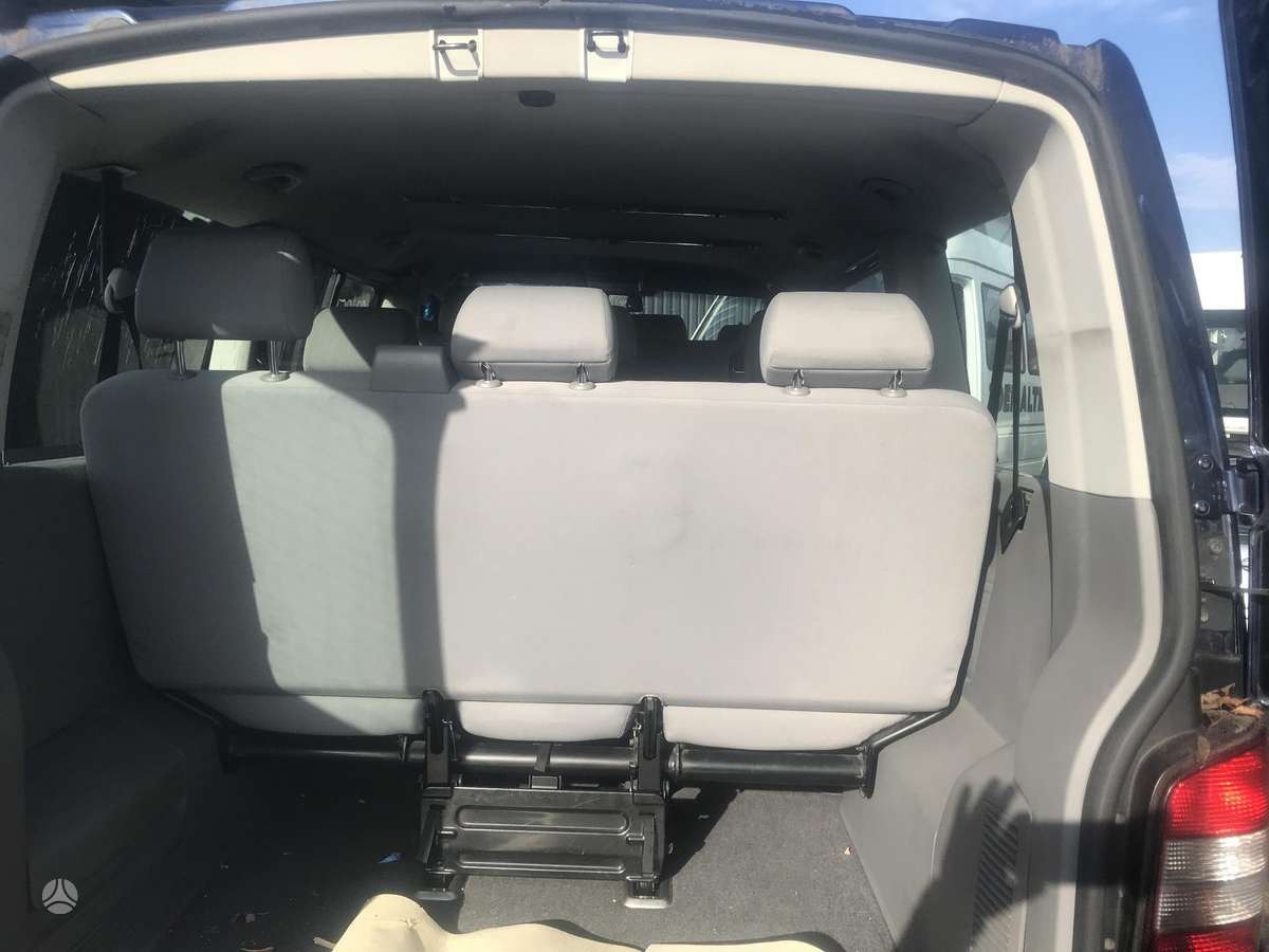Volkswagen Caravelle по частям