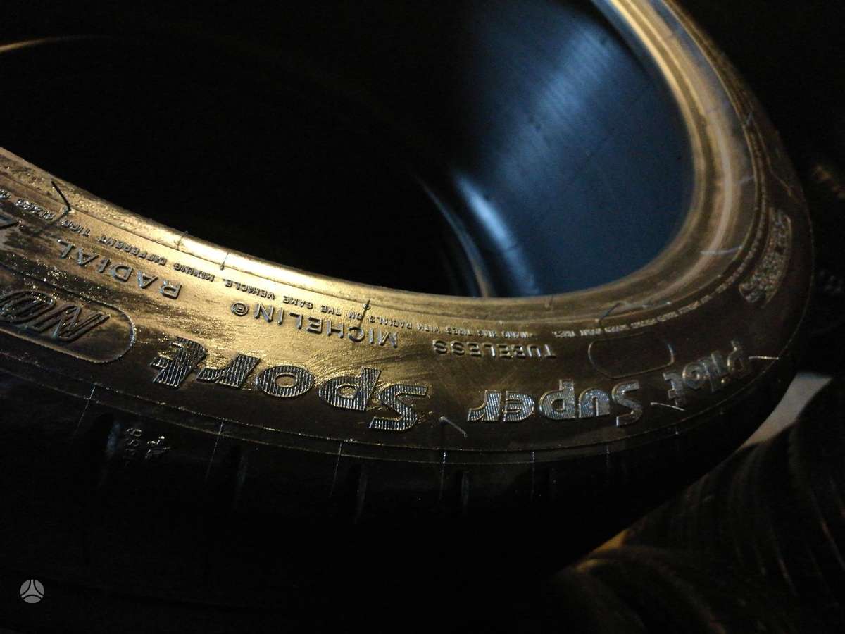 Michelin Pilot Super Sport, summer 295/35 R20