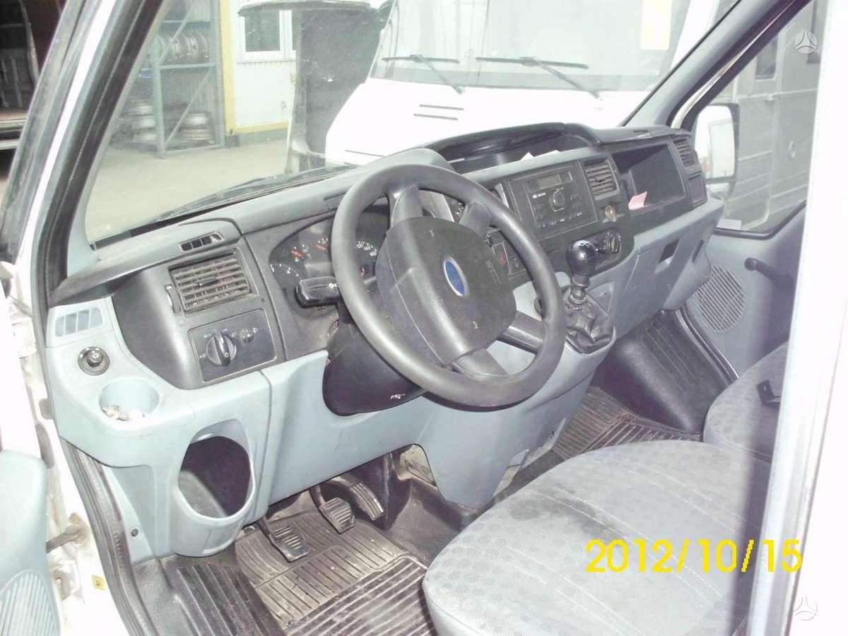 Ford Transit, buses
