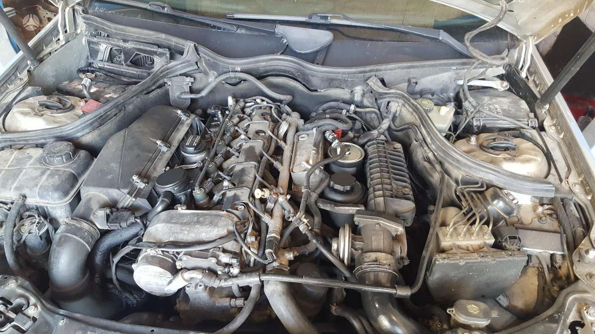 Mercedes-Benz C270