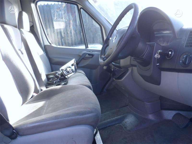 Volkswagen Crafter, preču