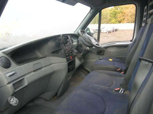Iveco 35C15, cargo vans