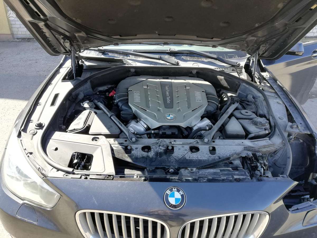 BMW 550 Gran turismo dalimis