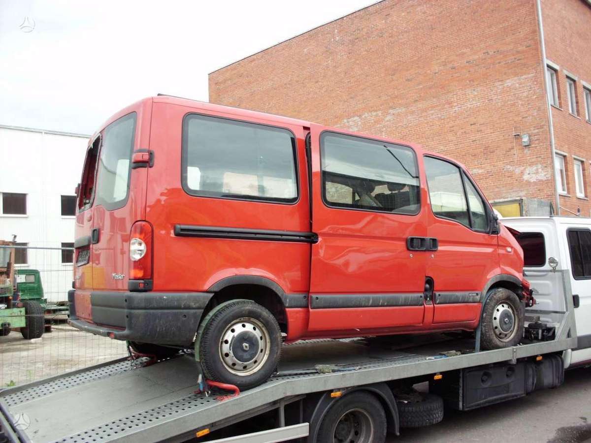 Renault Master, buses