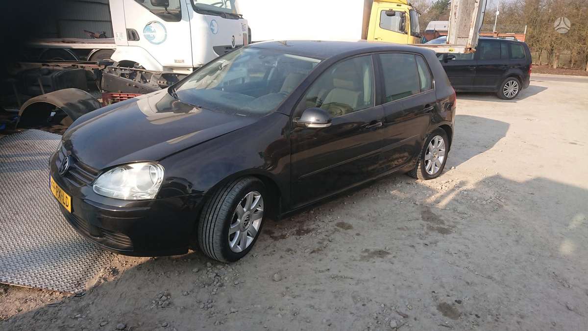 Volkswagen Golf for parts