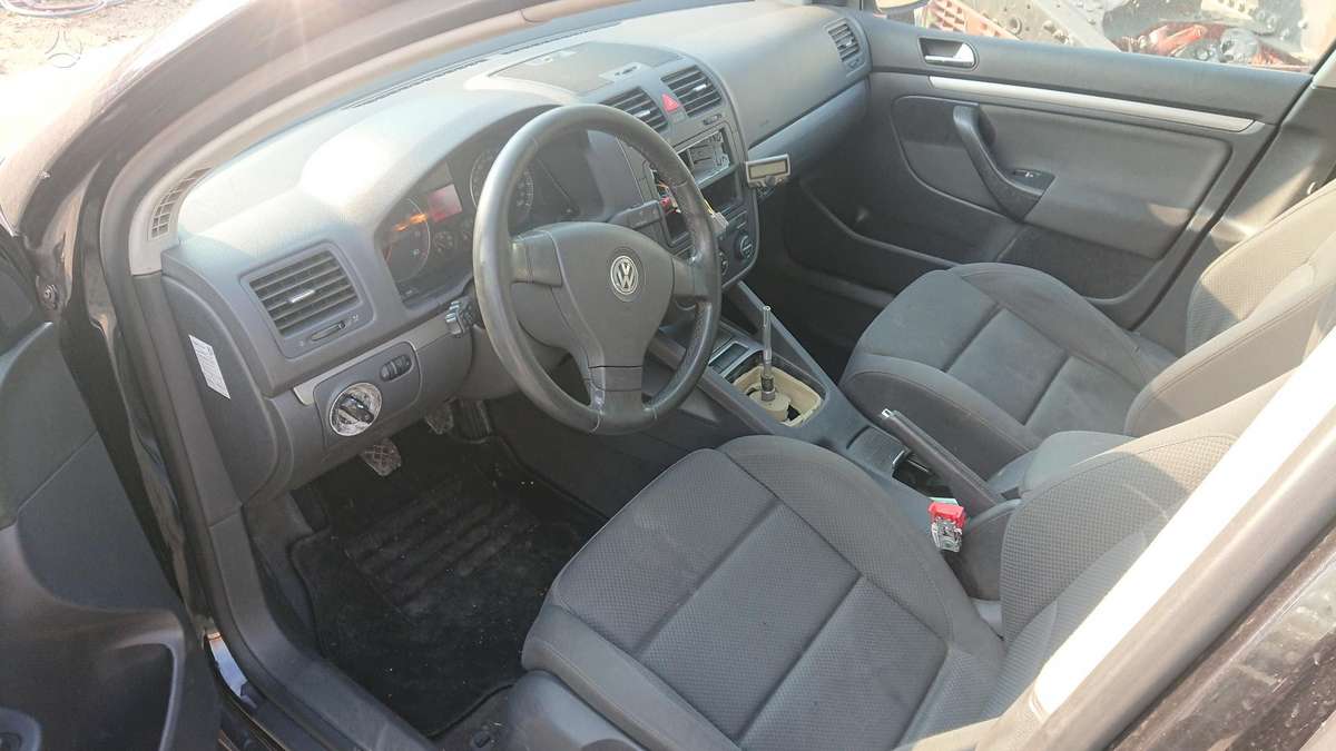 Volkswagen Golf for parts