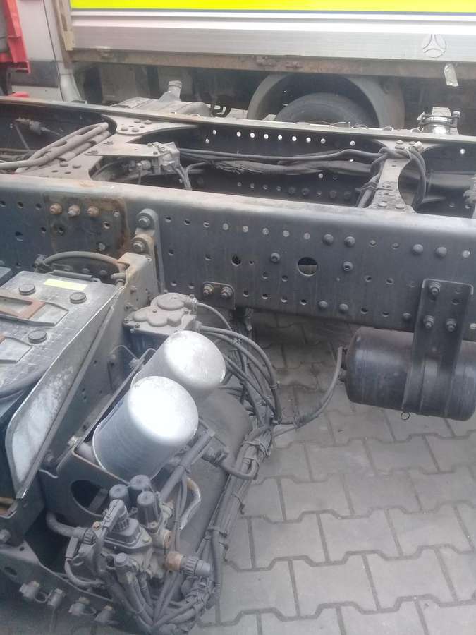 Mercedes-Benz Axor 330, trucks