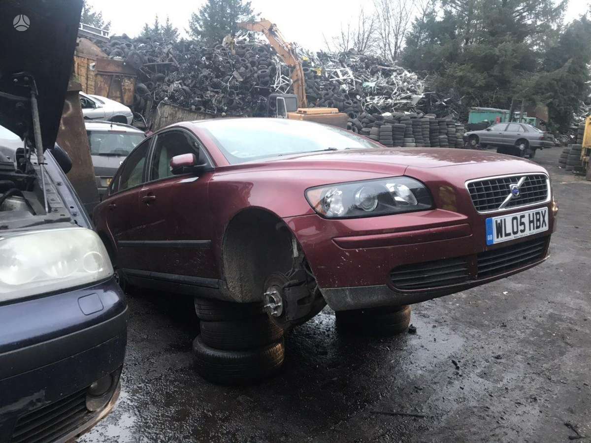 Volvo S40 dalimis