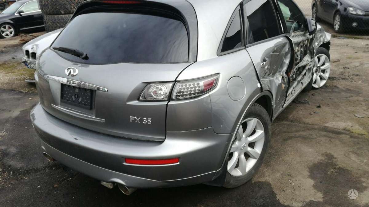 Infiniti FX35