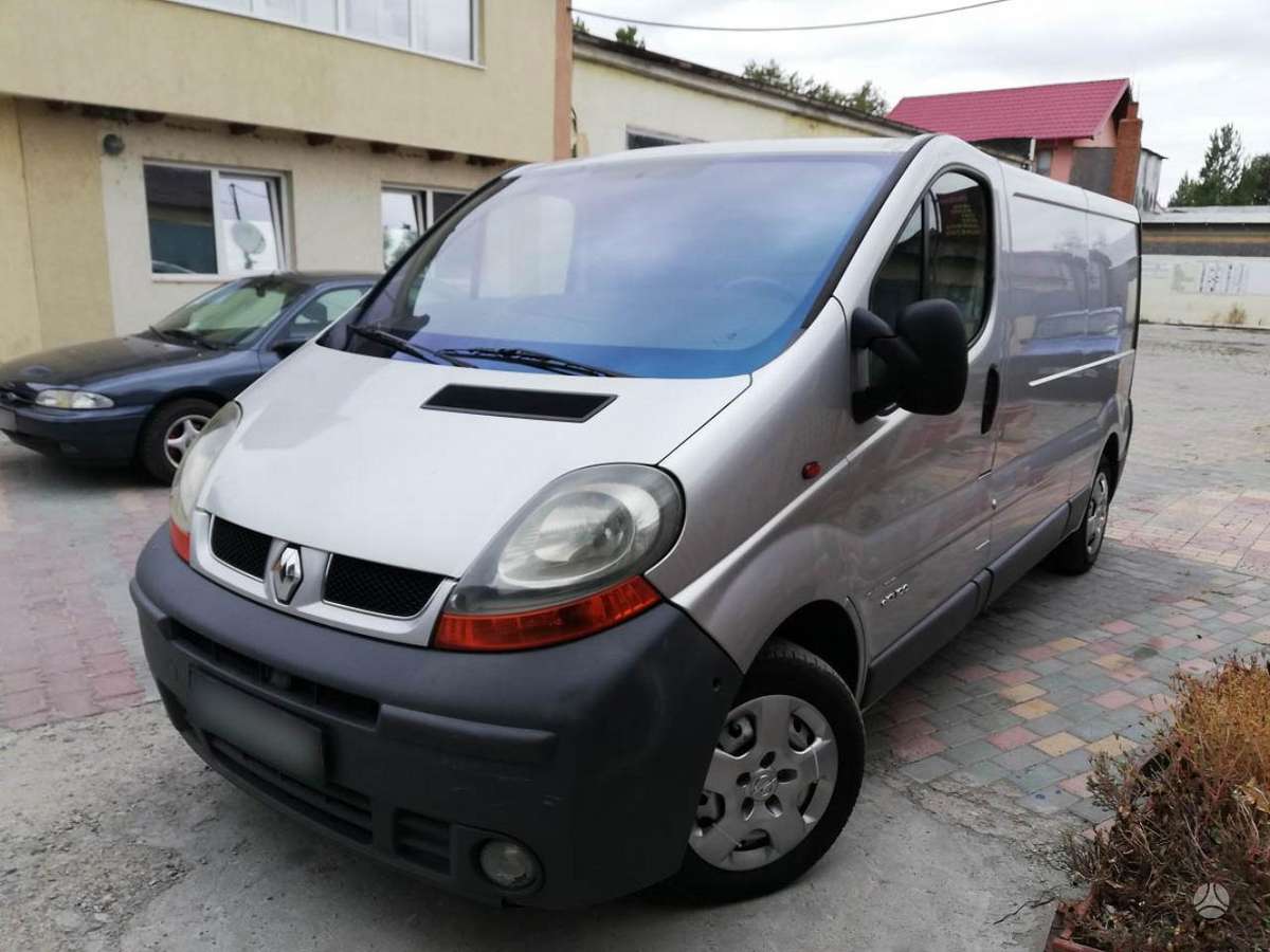 Opel Vivaro, passenger vans