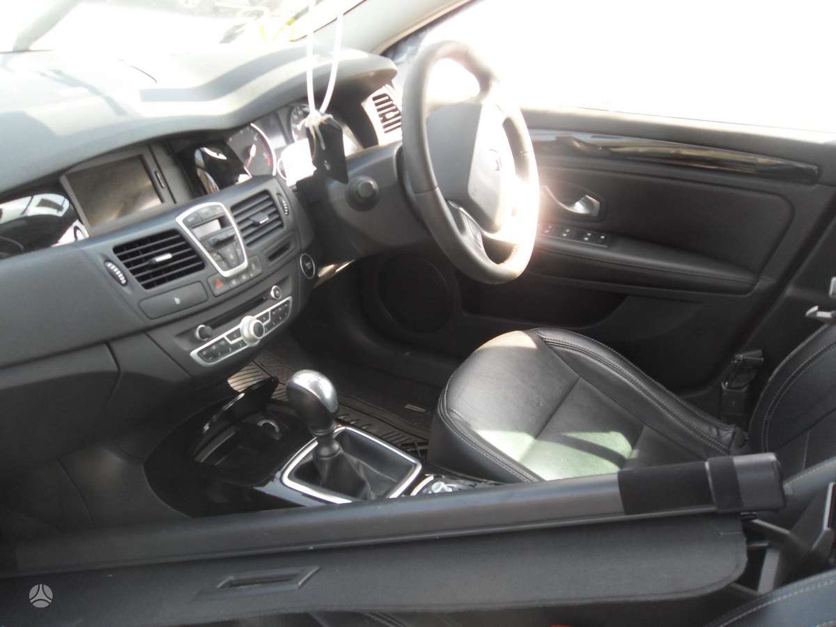 Renault Laguna for parts