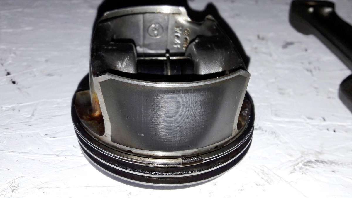 Audi TT, CDL, crankshaft, pistons, engine block