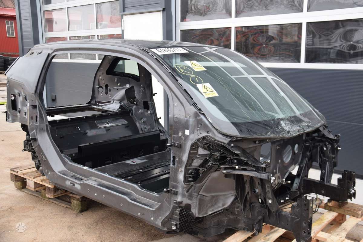 BMW i3 lonžeronai (priekiniai, galiniai), stogas
