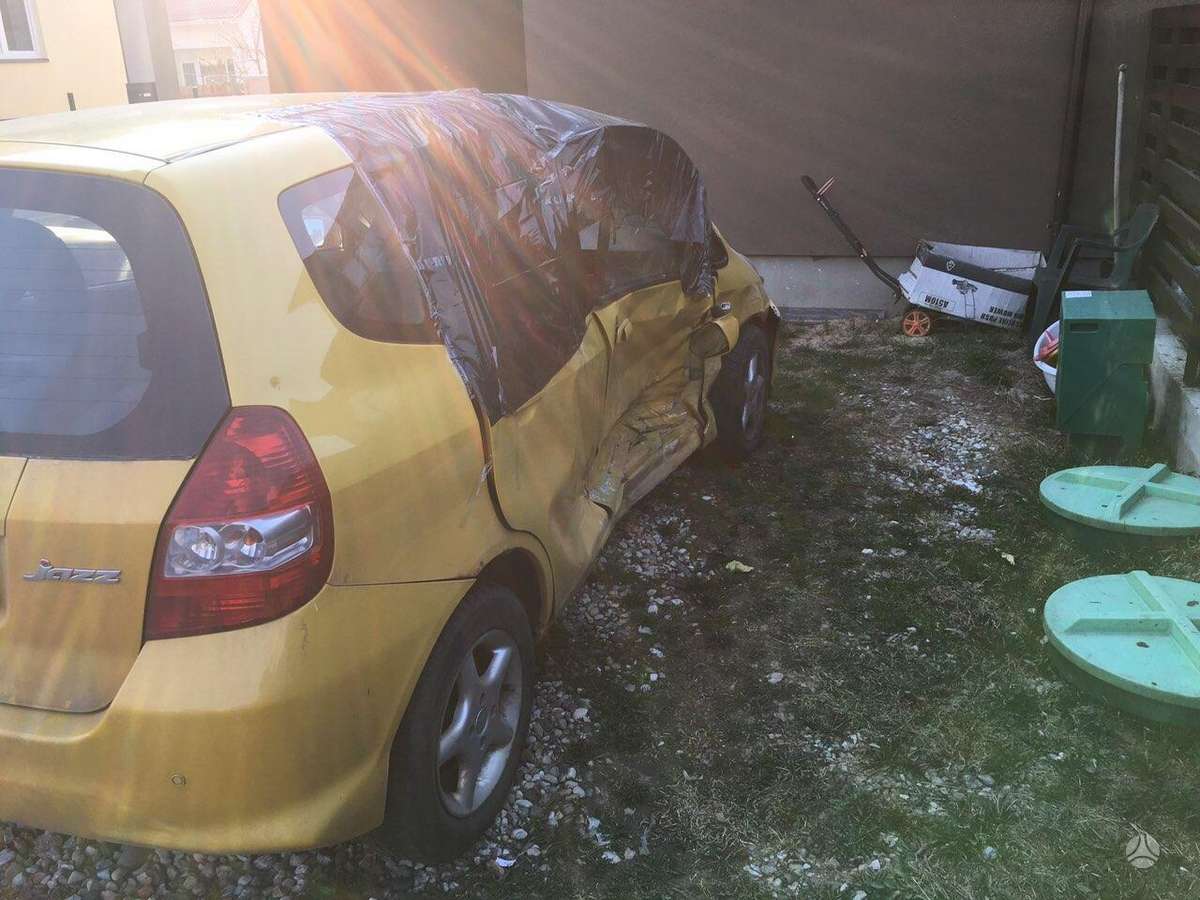 Honda Jazz dalimis