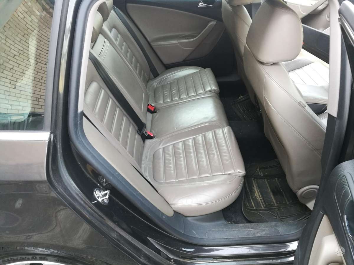 Volkswagen Passat dalimis