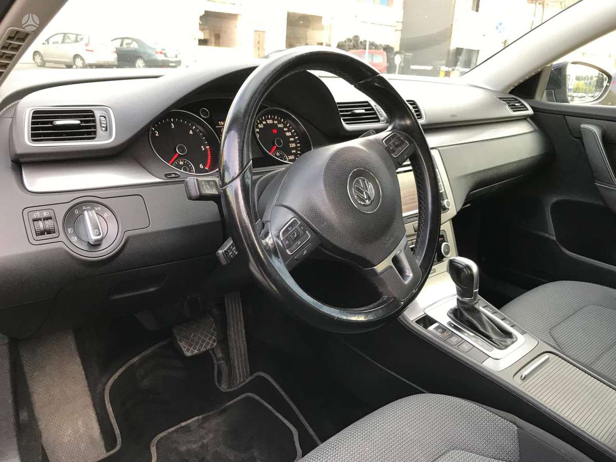 Volkswagen Passat, 2.0 l., Универсал