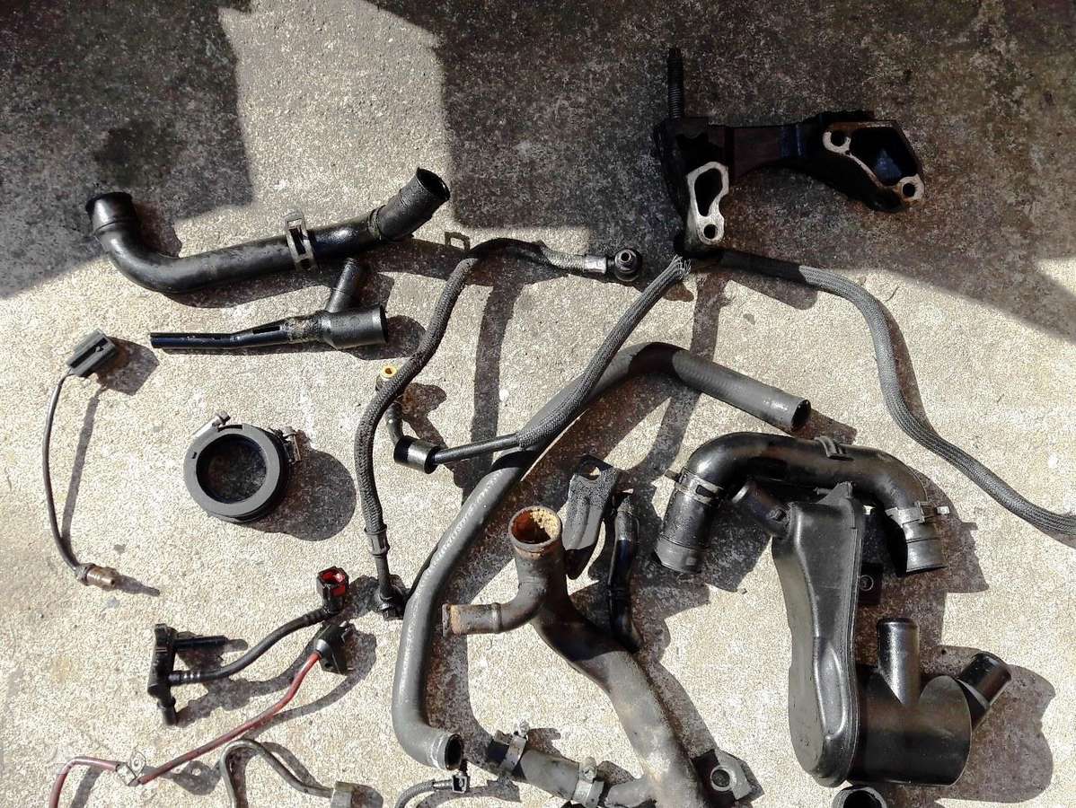 Ford S-MAX, KKDA QYBA KHBA, dalimis