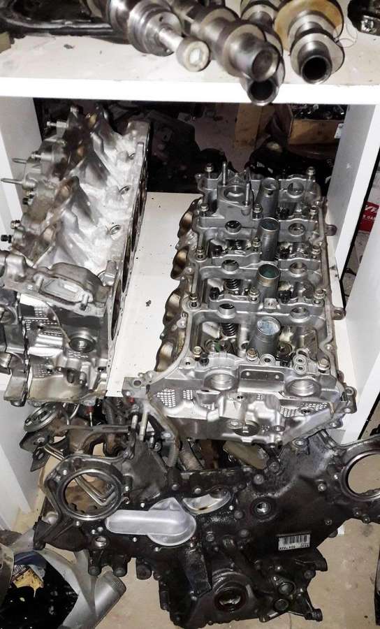 Lexus LS klasė, 2UR, engine parts