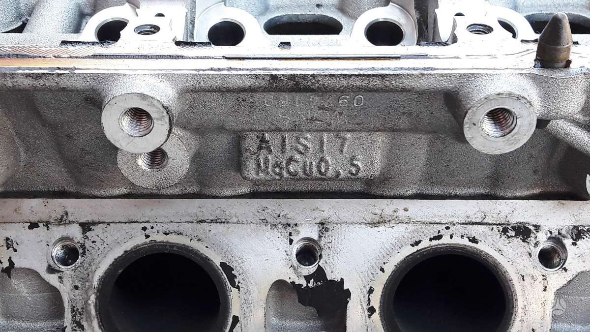 Audi A6, CDN 06F103373A, dzinēja detaļas