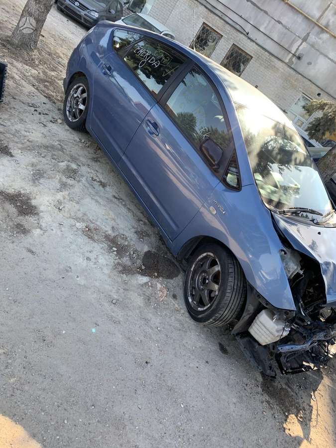 Toyota Prius dalimis