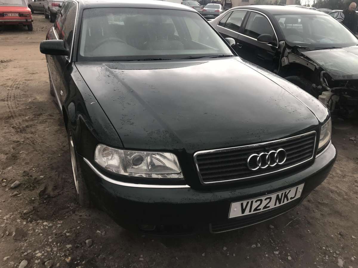 Audi A8 A8 2 8l triptronikas is anglijos dalimis