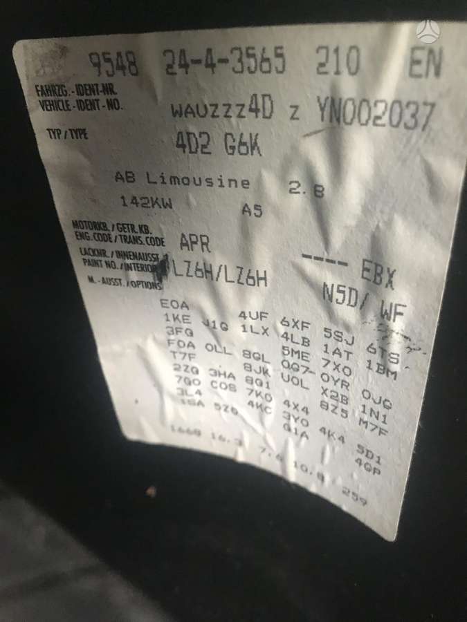 Audi A8 A8 2 8l triptronikas is anglijos dalimis