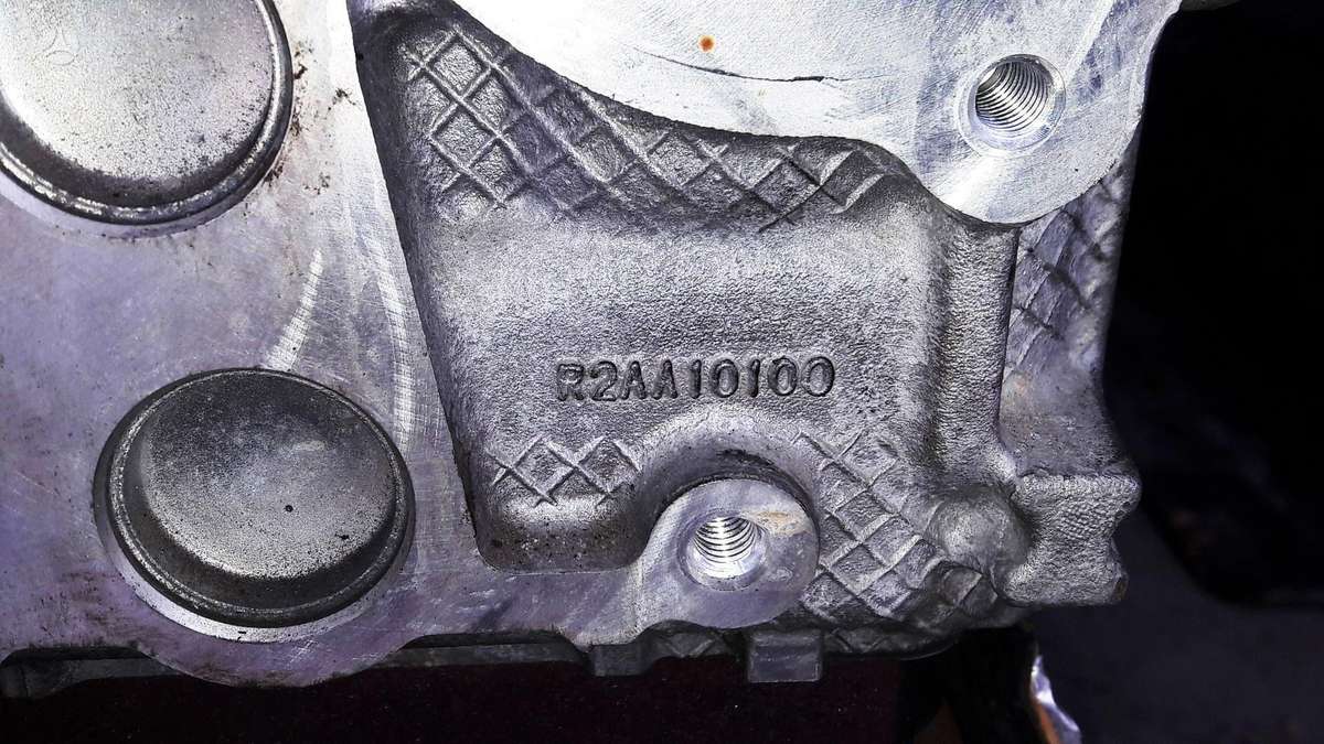 Mazda 3, R2AA MZR-CD, dzinēja detaļas