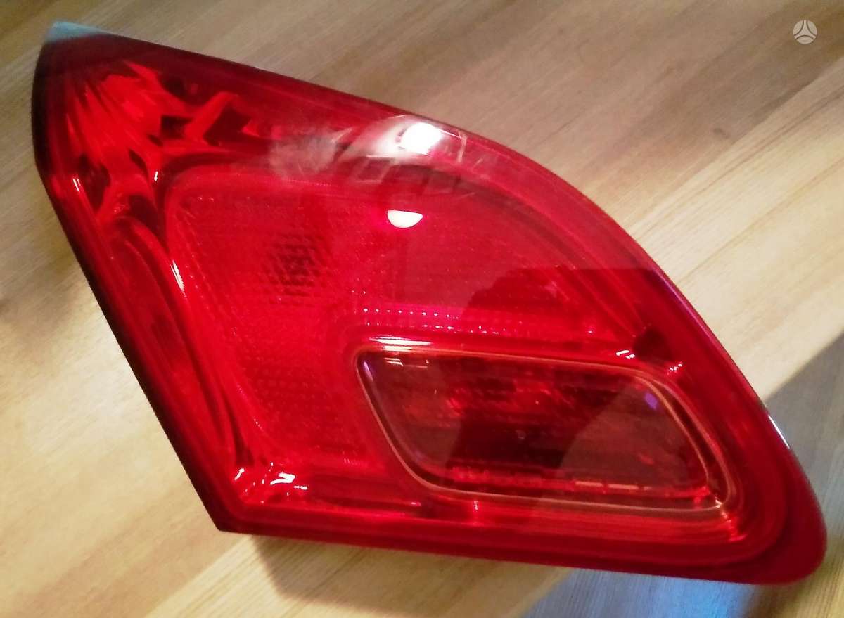 Opel Astra lights, roof rack