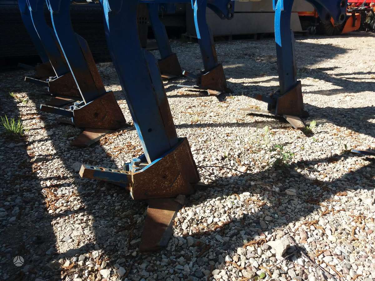 -Kita- Rolmako U 638, kultivatoriai,akėčios