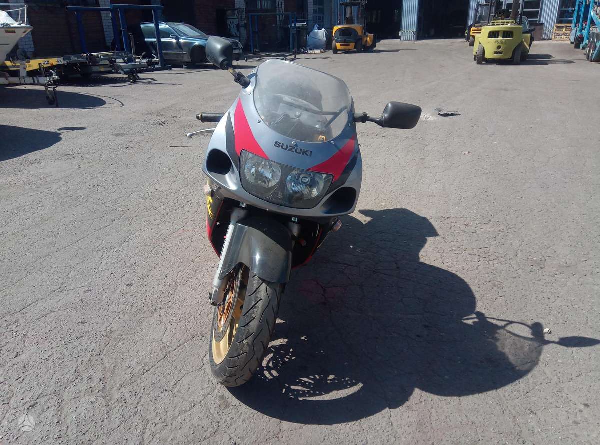 Suzuki GSX-R, superbikes