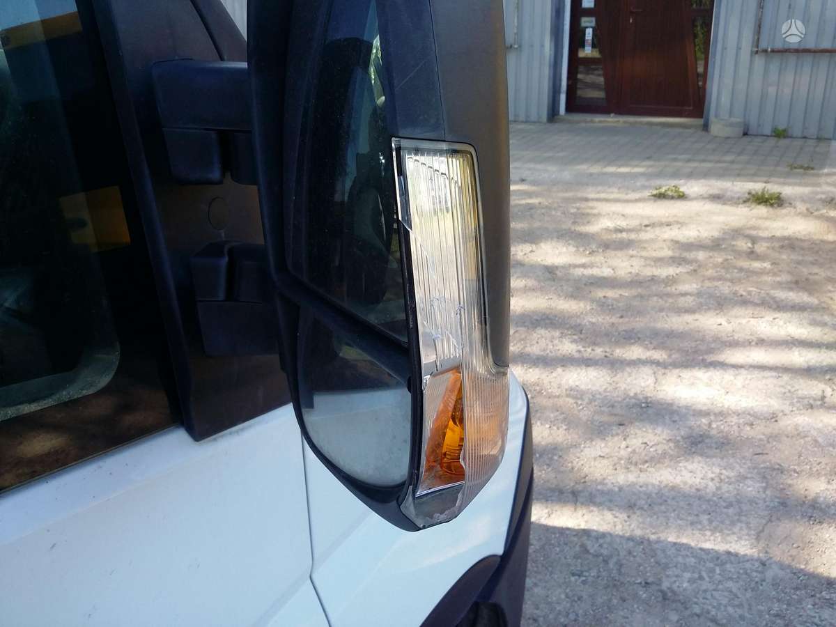 Iveco DAILY, krovininiai mikroautobusai