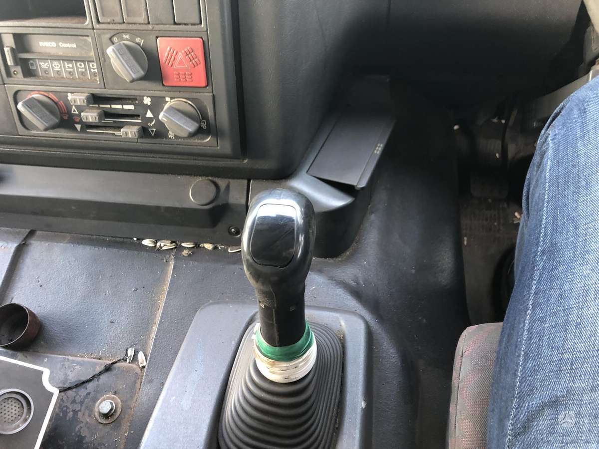 Iveco Eurotech 44E400, cab-chassis trucks