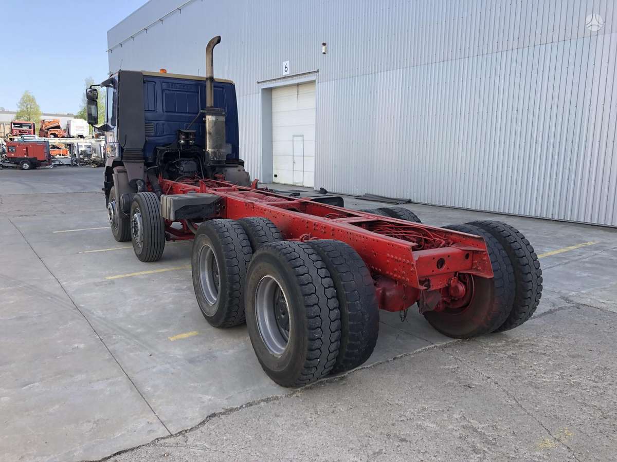 Iveco Eurotech 44E400, шасси