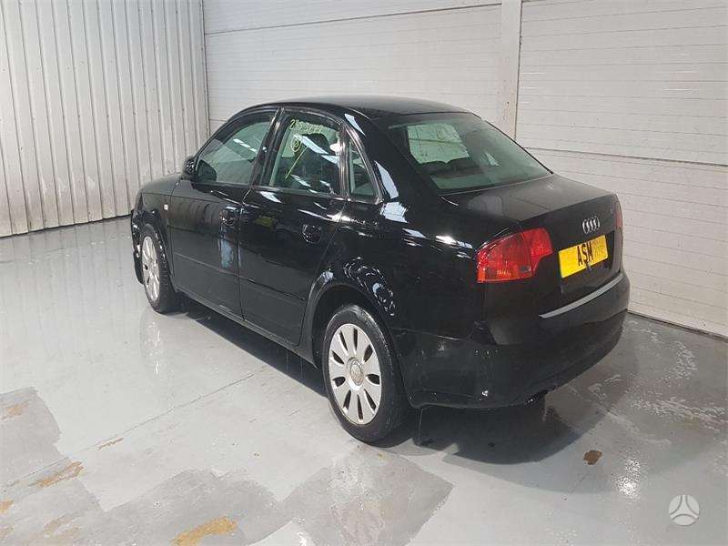 Audi A4 dalimis