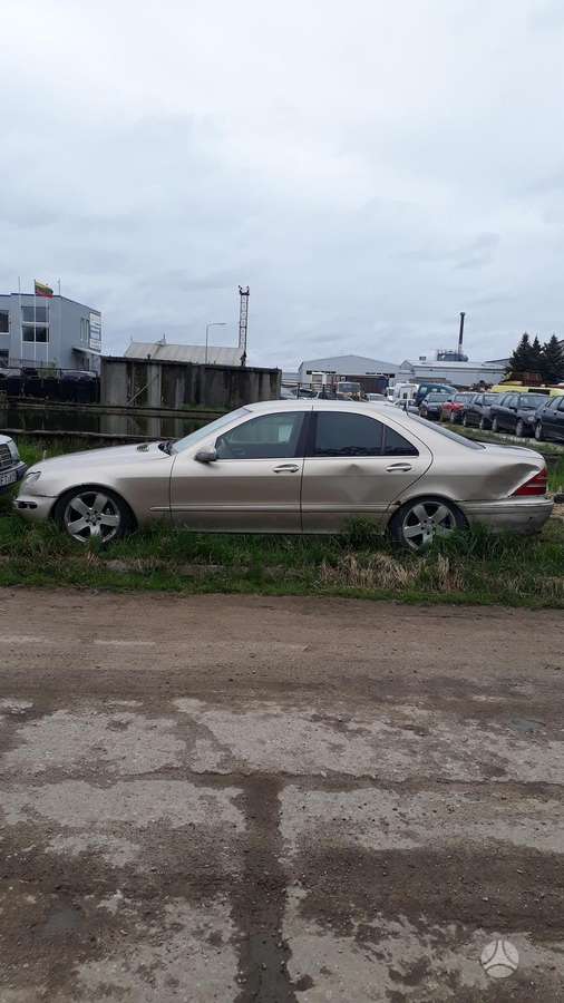 Mercedes-Benz S320 Dalimis