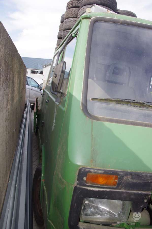 Volkswagen LT, preču