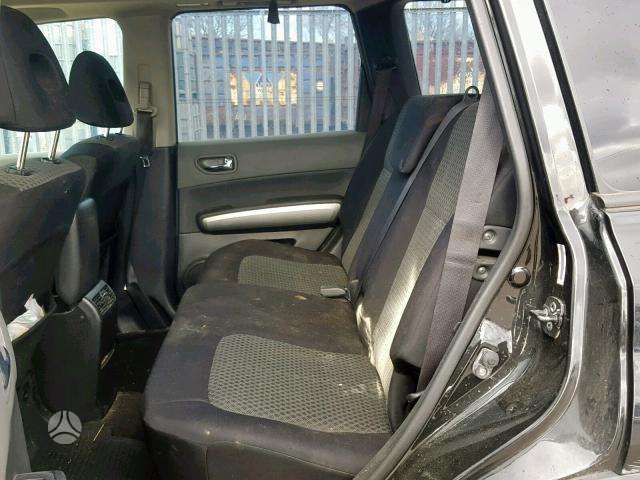 Nissan X-Trail for parts