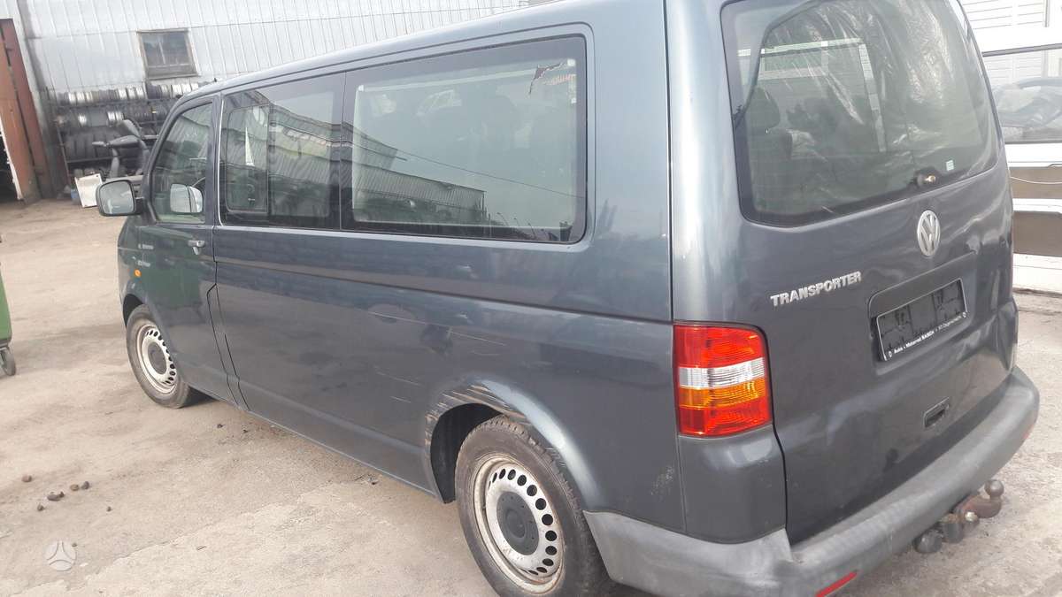 Volkswagen Transporter T5, passenger vans