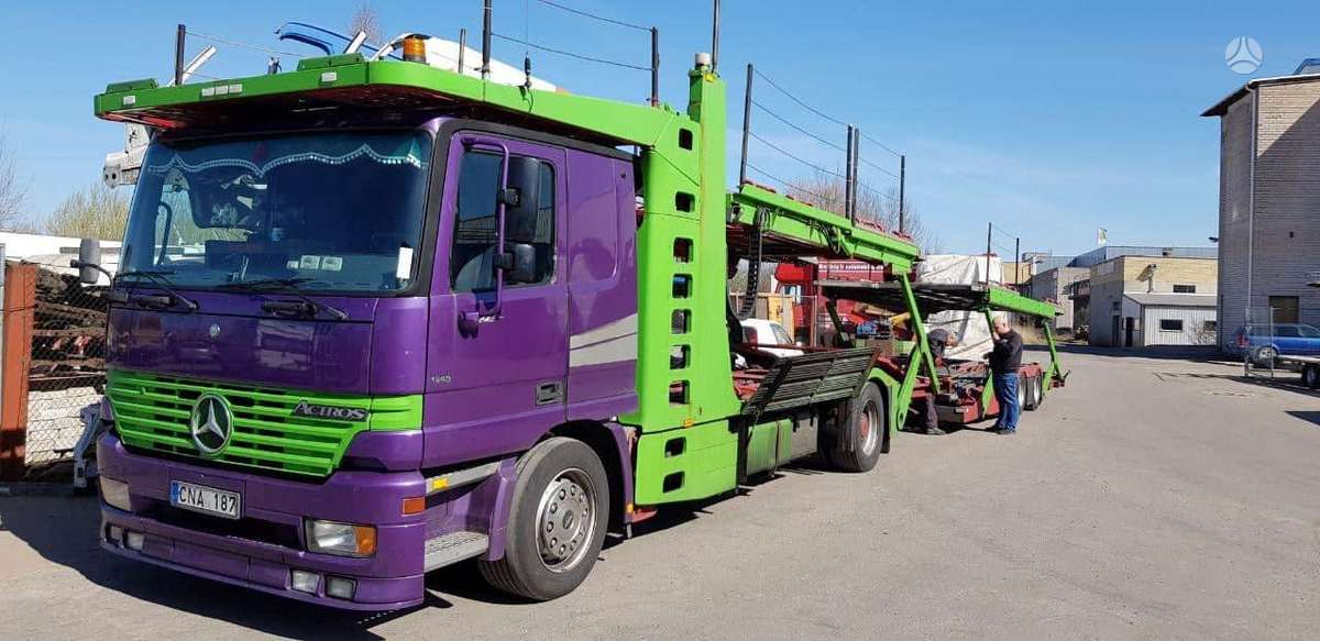 Mercedes-Benz Kasbohrer supertrans, auto transporter