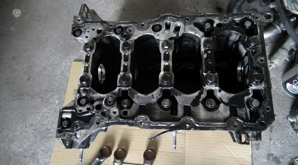 Opel Astra Variklis dalimis