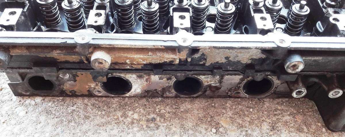 Ford Transit, JXFA 6c1q-6090-bd, variklio detalės