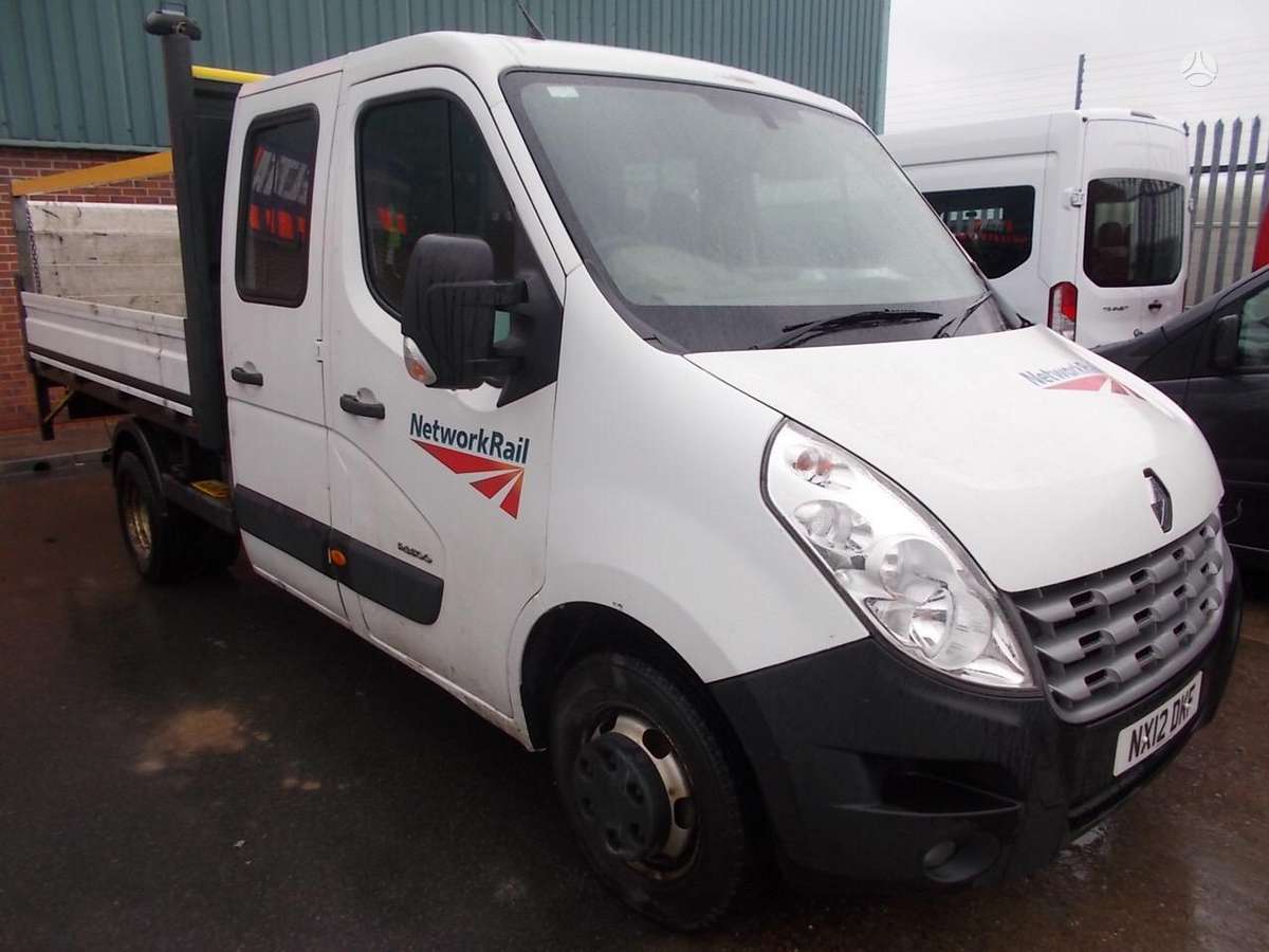 Renault Master, preču