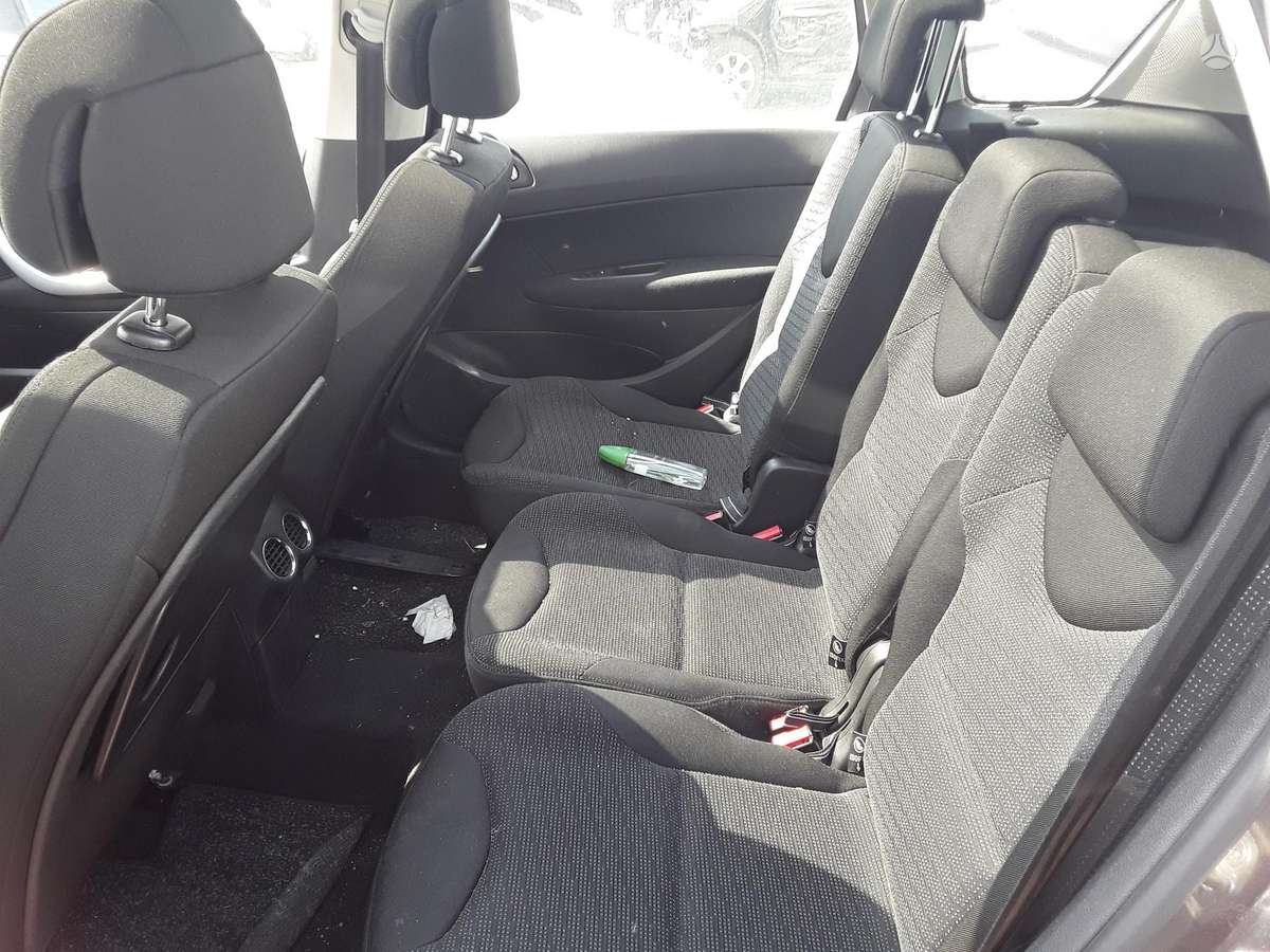 Peugeot 308 по частям
