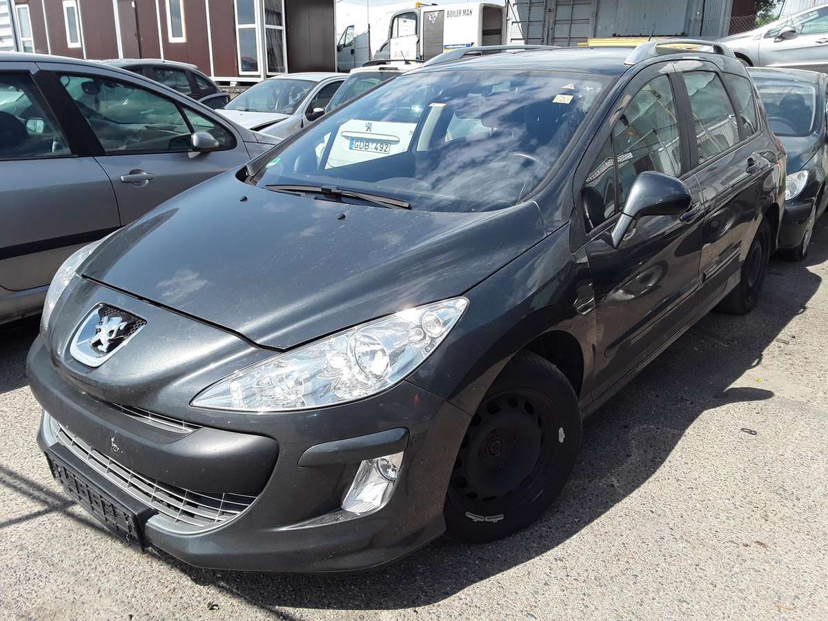 Peugeot 308 dalimis