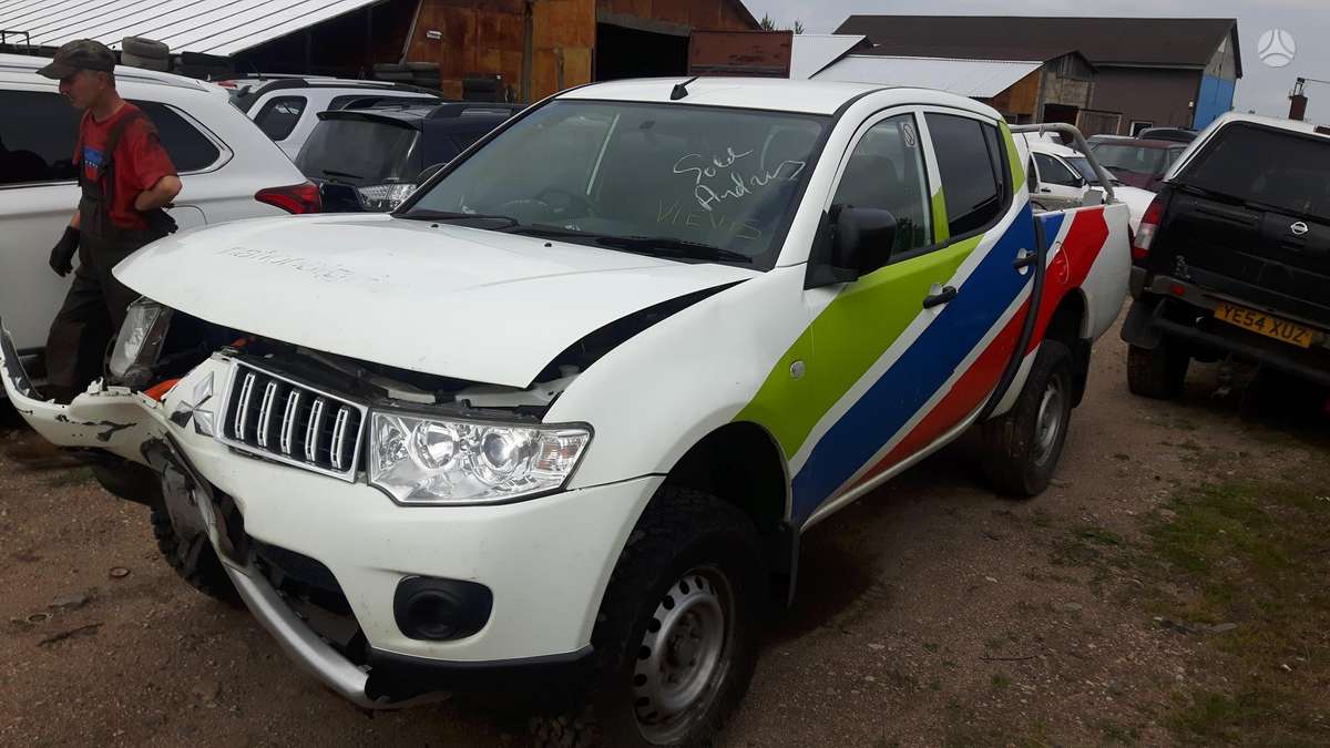 Mitsubishi L200