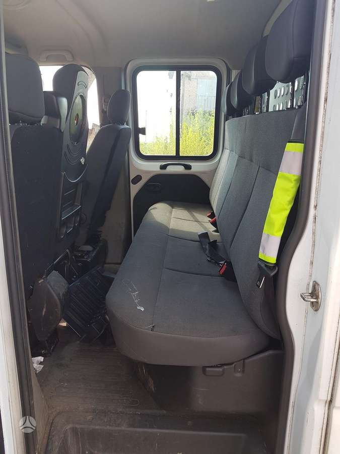 Renault Master, preču