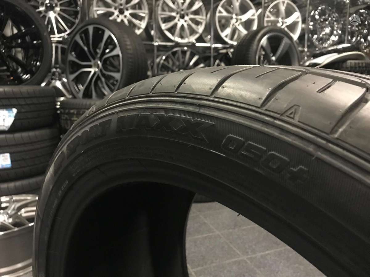 Dunlop, summer 295/40 R21