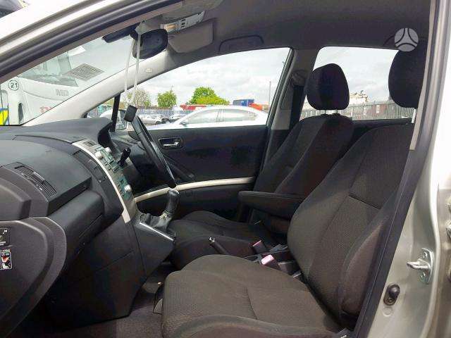 Toyota Corolla Verso по частям