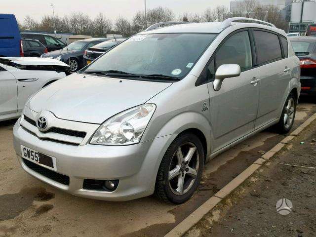 Toyota Corolla Verso dalimis