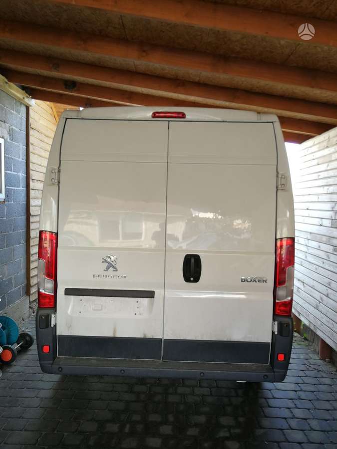 Peugeot Boxer, cargo vans